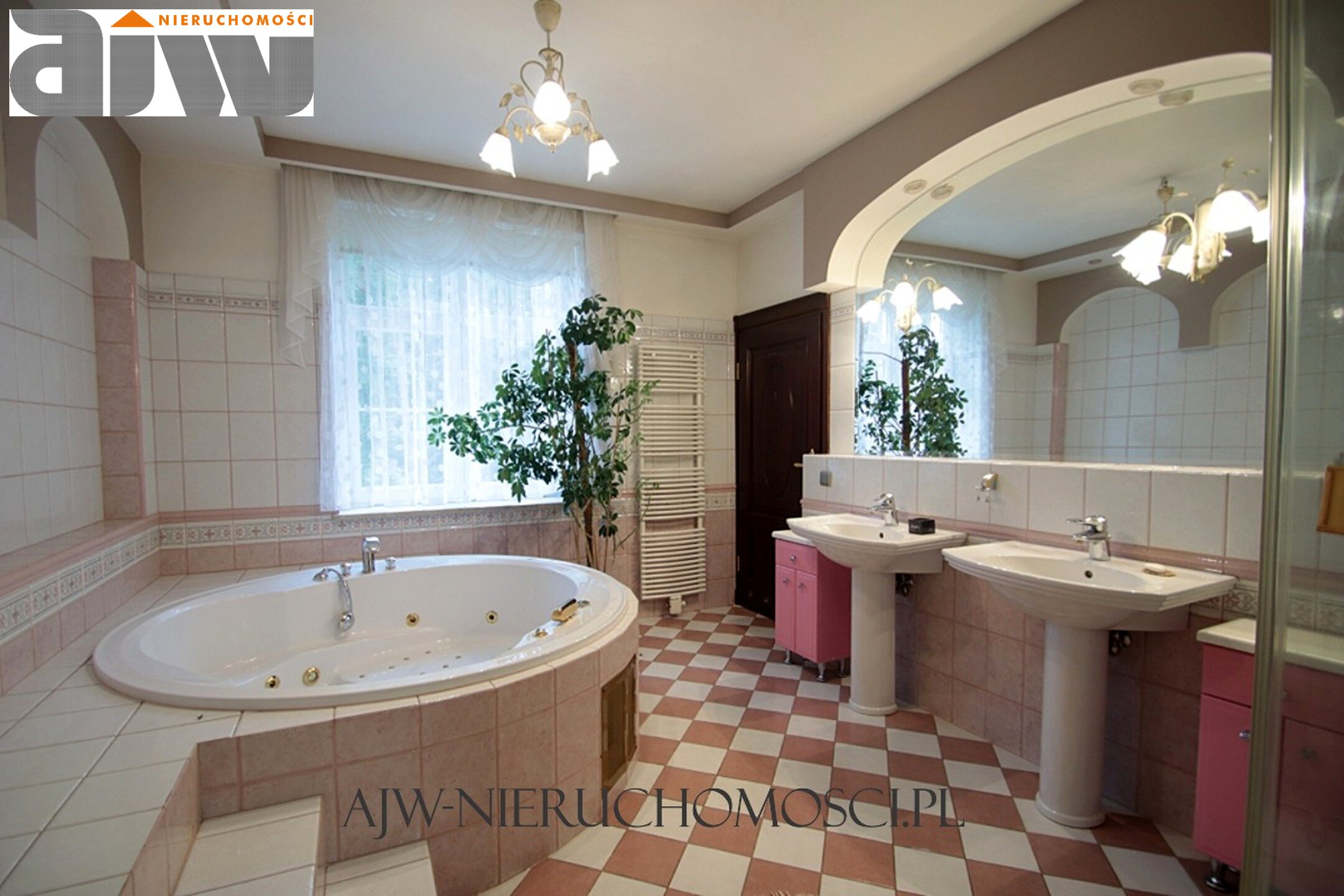 Rezydencja z basenem Izabelin C duża działka - zdjęcie 10