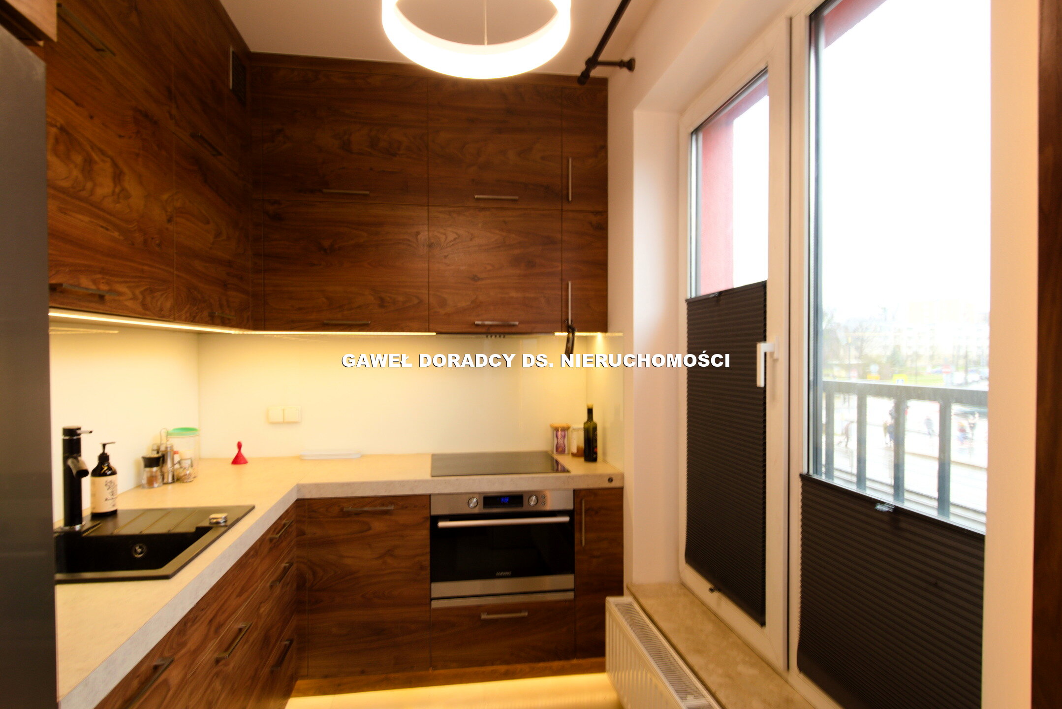 Apartament na Woli. - zdjęcie 2