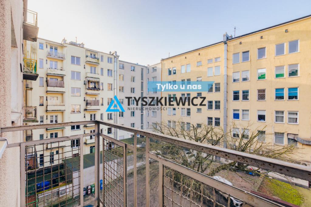 Mieszkanie/lokal na Świętojańskiej - zdjęcie 1