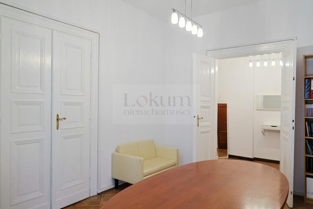 Kamienica przy Uniwersytecie Muzycznym F. Chopina - zdjęcie 5