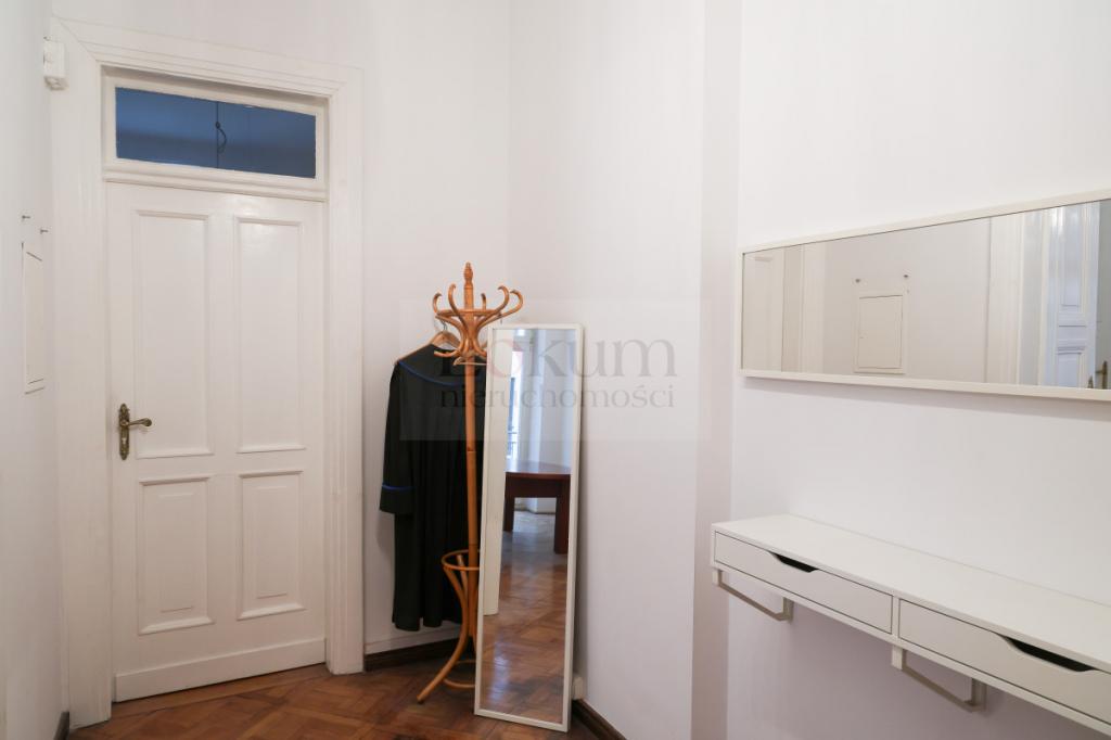 Kamienica przy Uniwersytecie Muzycznym F. Chopina - zdjęcie 7