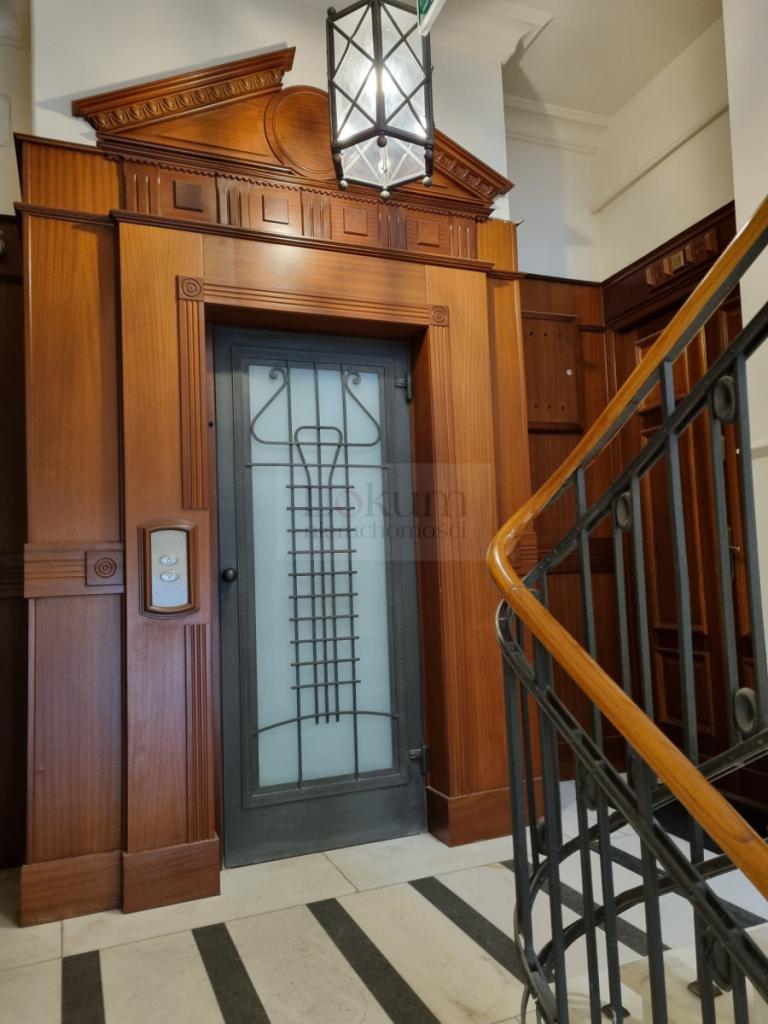 Kamienica przy Uniwersytecie Muzycznym F. Chopina - zdjęcie 13