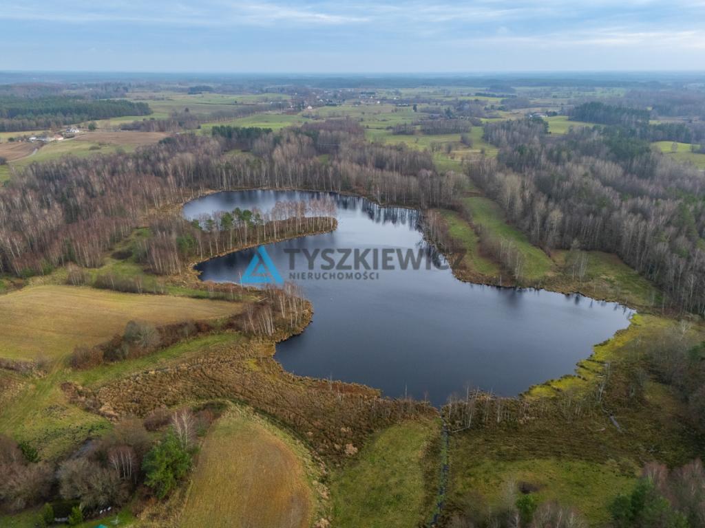 Malownicza działka budowlana z własnym jeziorem - zdjęcie 22