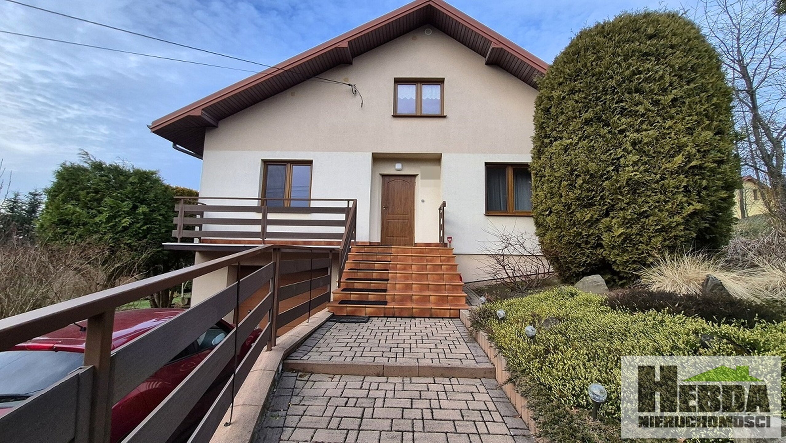 ZAWADA ! Fantastyczne miejsce ! Niewielki domek 120 m2 na widokowej działce 13 arów, tuż blisko szkoły. - zdjęcie 4