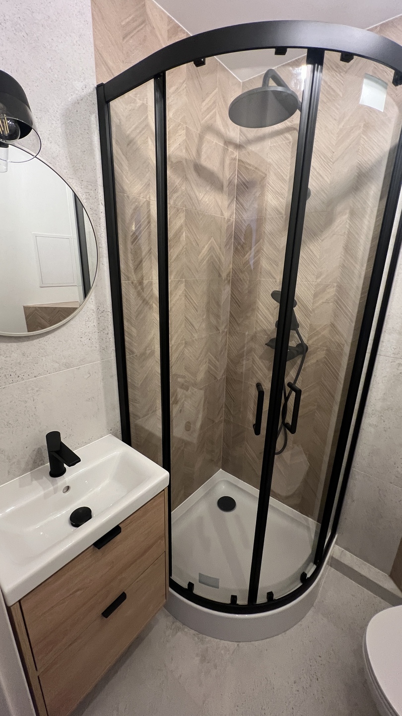 Kawalerka po generalnym remoncie. W pobliżu pełna infrastruktura - zdjęcie 6