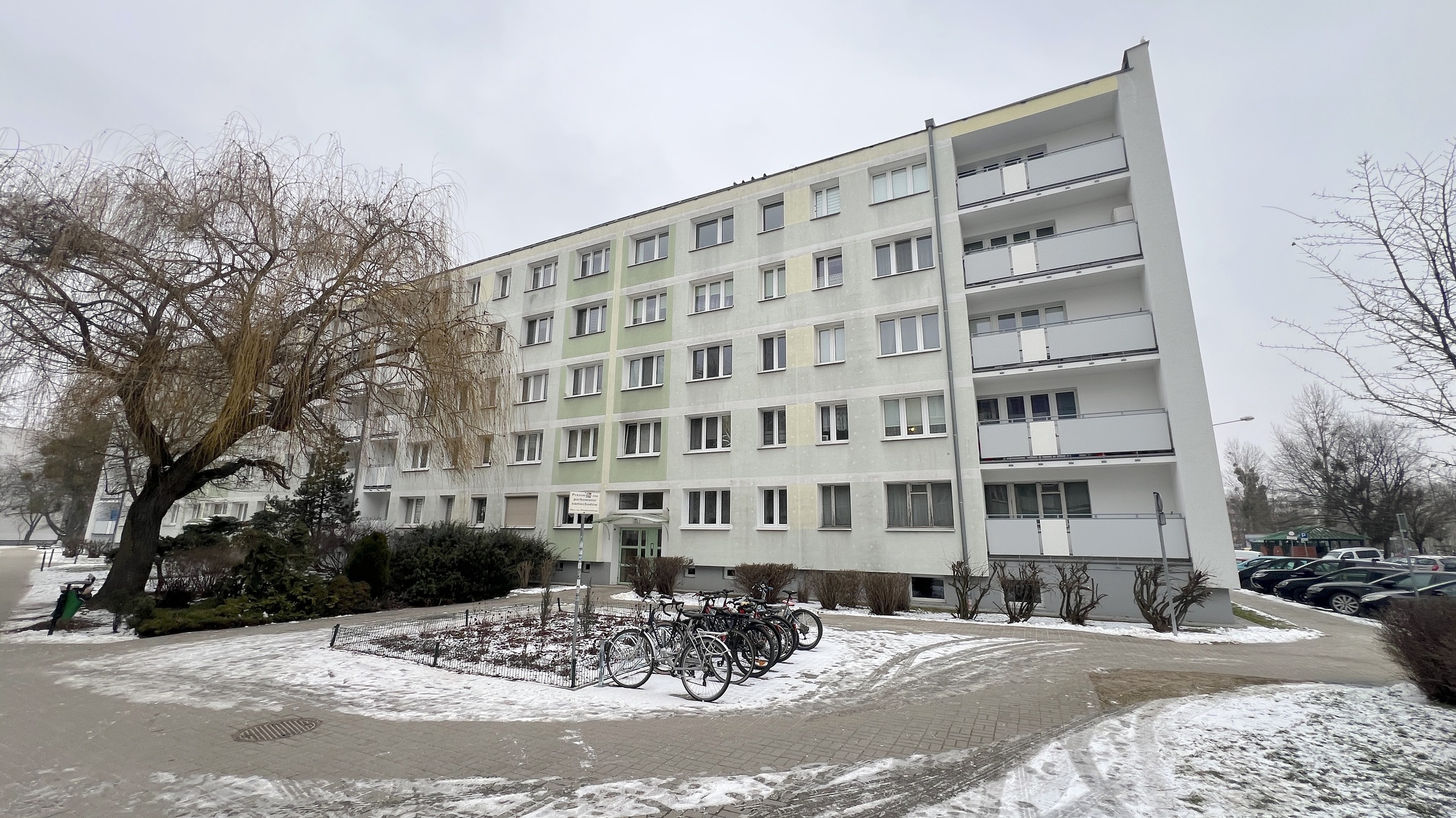 Kawalerka po generalnym remoncie. W pobliżu pełna infrastruktura - zdjęcie 19