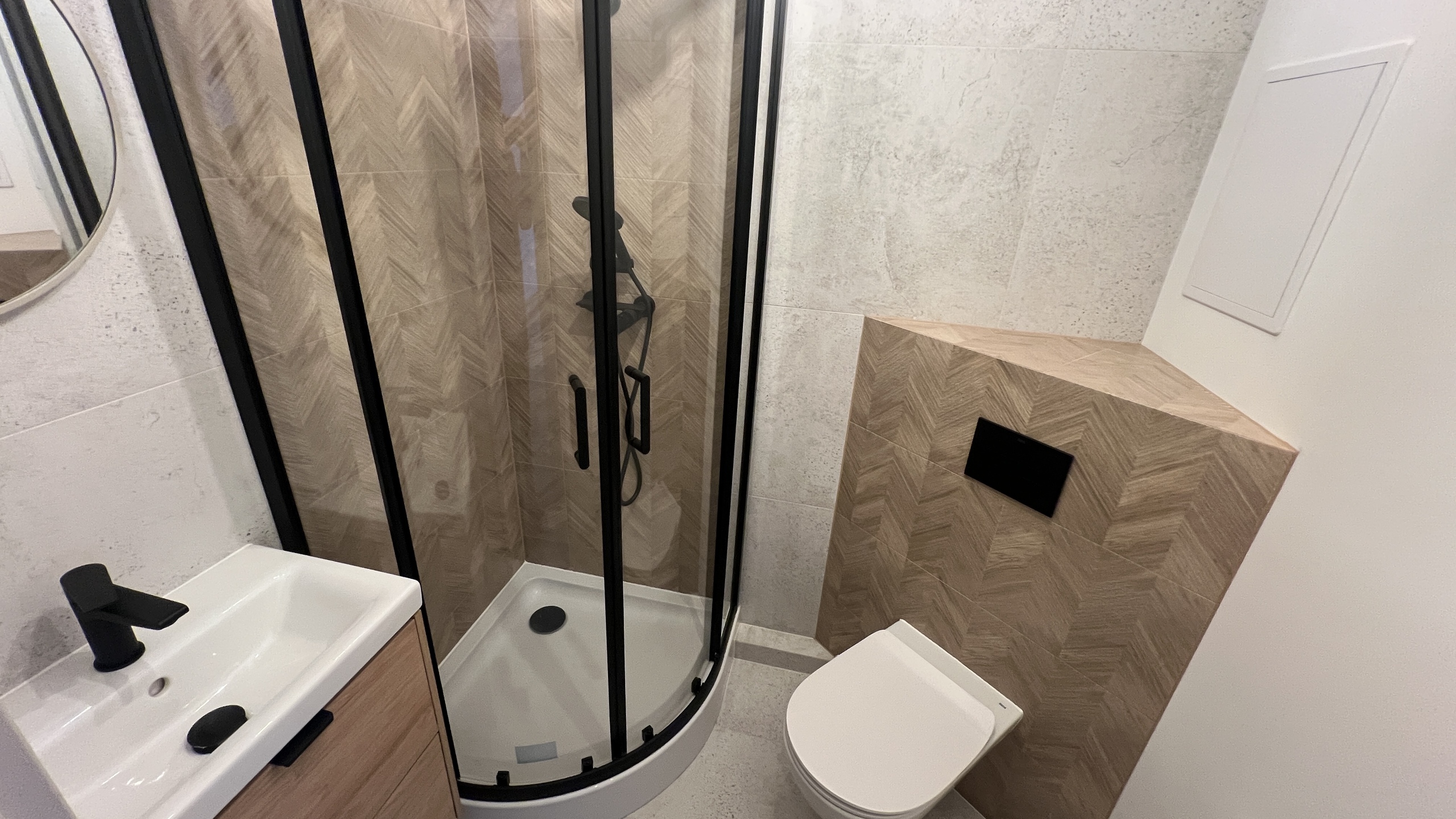 Kawalerka po generalnym remoncie. W pobliżu pełna infrastruktura - zdjęcie 3