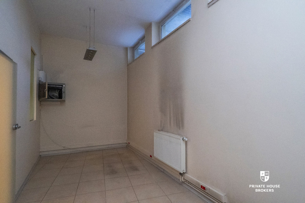 Lokal usługowy do wynajęcia, 61,9 m², Kraków, Czyżyny, Osiedle 2 Pułku Lotniczego - zdjęcie 8