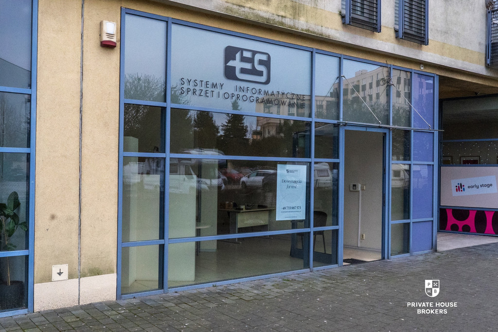 Lokal usługowy do wynajęcia, 61,9 m², Kraków, Czyżyny, Osiedle 2 Pułku Lotniczego - zdjęcie 1