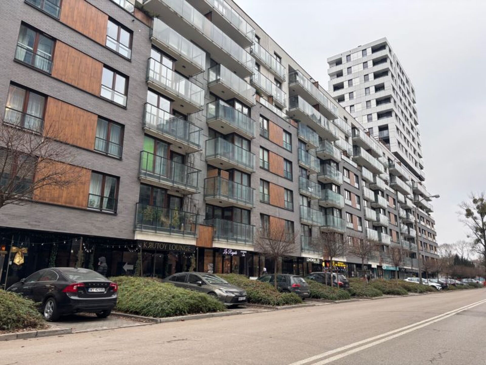 Siedmiogrodzka nowoczesne 2 pokoje garaż komórka meble - zdjęcie 11