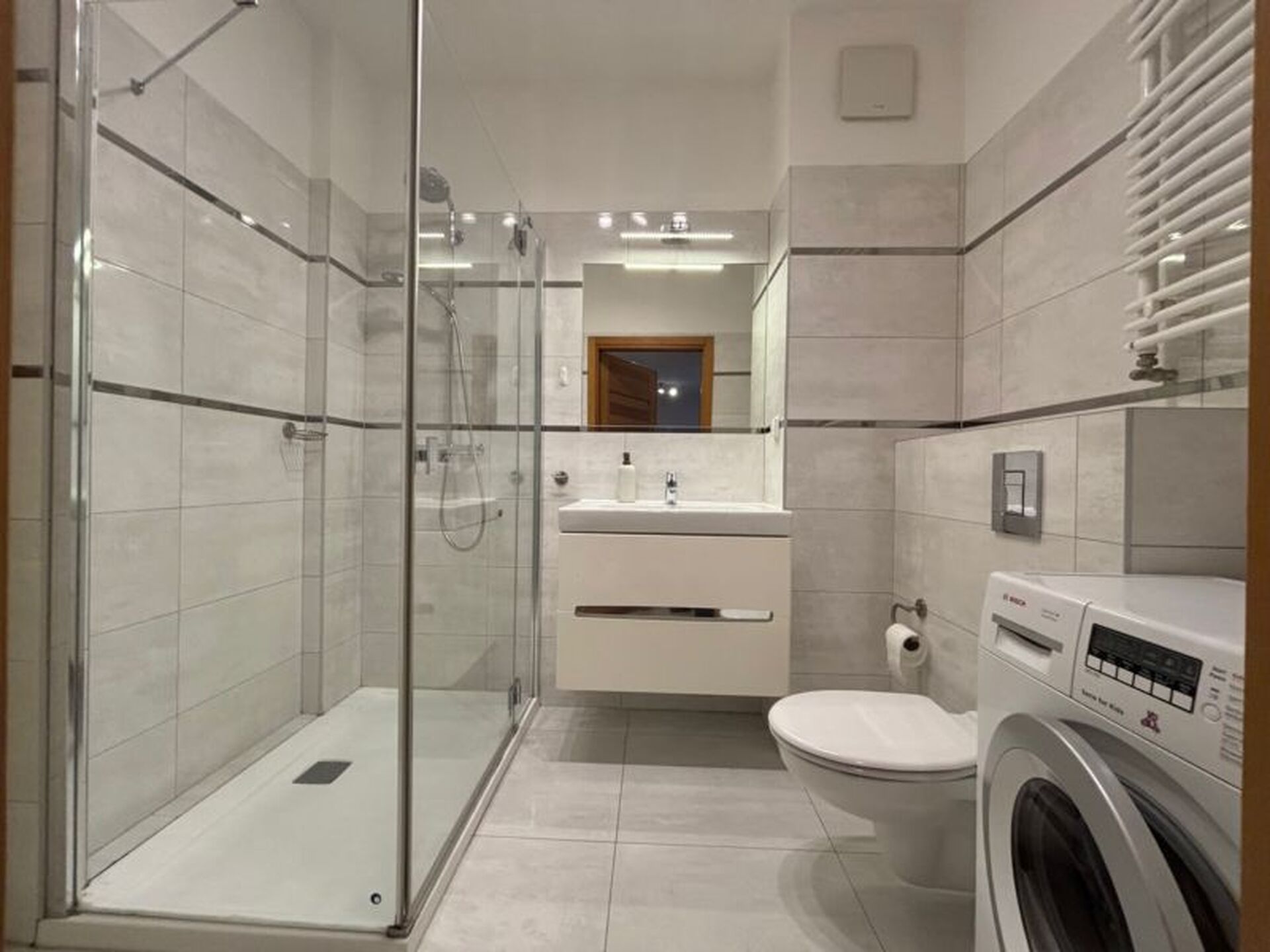 Siedmiogrodzka nowoczesne 2 pokoje garaż komórka meble - zdjęcie 7