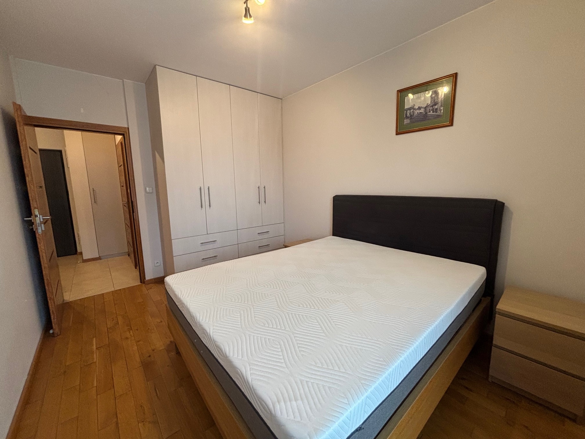 Siedmiogrodzka nowoczesne 2 pokoje garaż komórka meble - zdjęcie 5