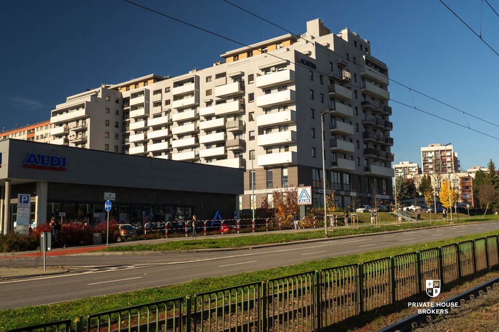 Lokal usługowy na sprzedaż, 222,94 m², Kraków, Nowa Huta, os. Na Lotnisku - zdjęcie 1