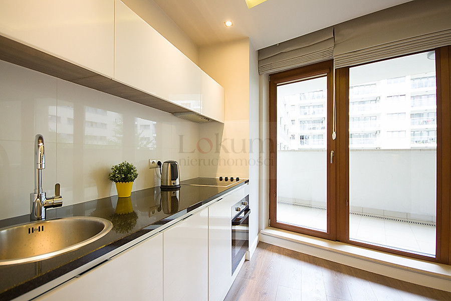 Apartament przy Browarach Warszawskich - zdjęcie 2