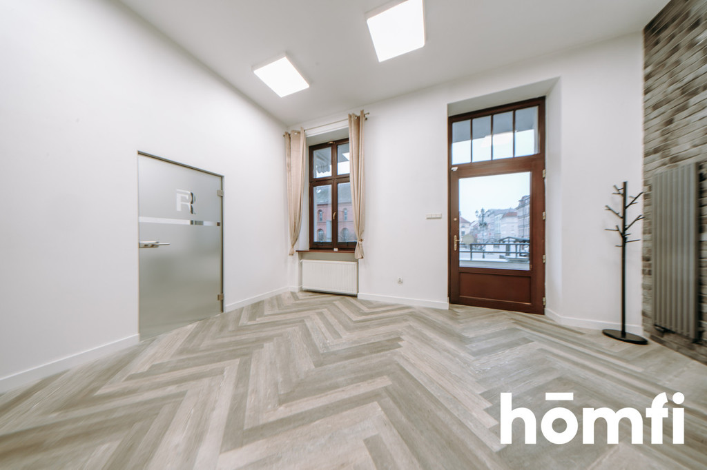 Lokal usługowy do wynajęcia, 46 m², Toruń, Starówka, rynek Rynek Nowomiejski - zdjęcie 5