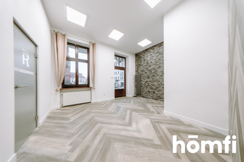 Lokal usługowy do wynajęcia, 46 m², Toruń, Starówka, rynek Rynek Nowomiejski - zdjęcie 6