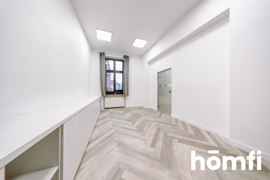 Lokal usługowy do wynajęcia, 46 m², Toruń, Starówka, rynek Rynek Nowomiejski - zdjęcie 9