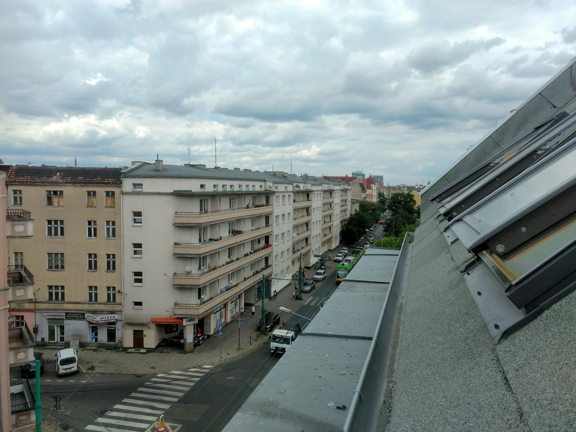 2 pokoje w bardzo dobrej lokalizacji - zdjęcie 17