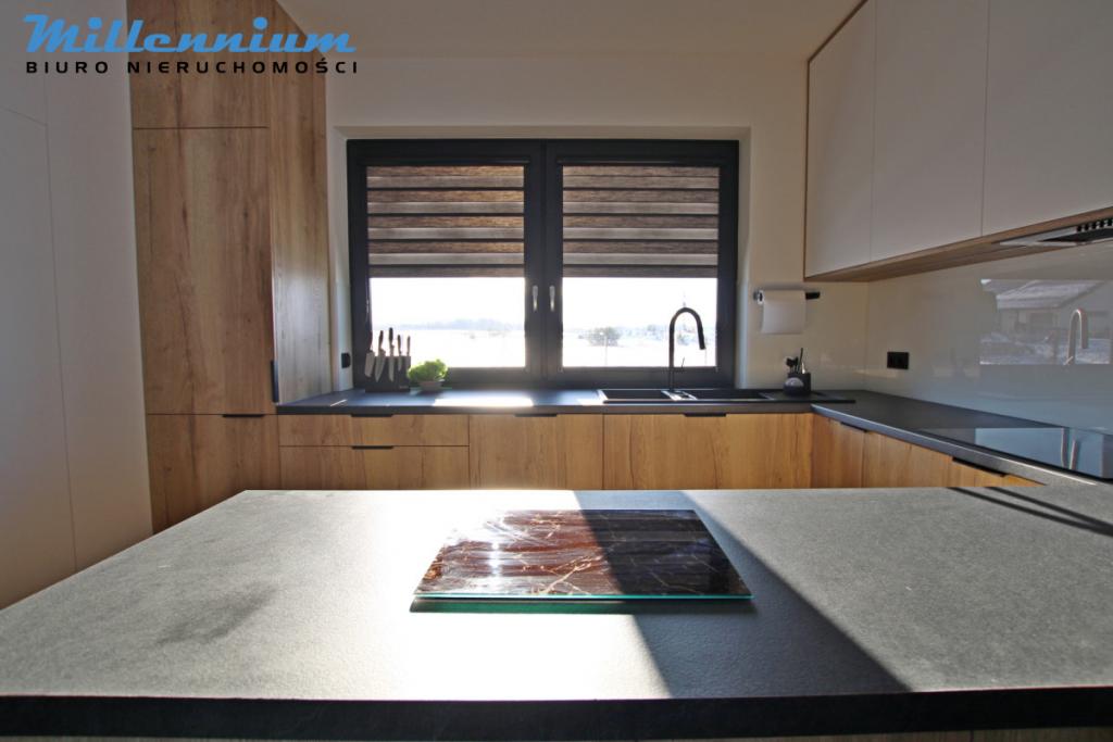 Nowoczesny i energooszczędny  dom w Gniewinie - zdjęcie 7