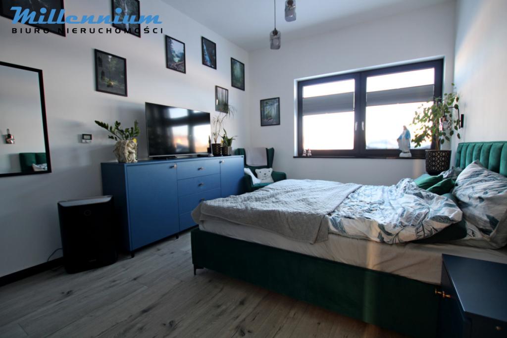 Nowoczesny i energooszczędny  dom w Gniewinie - zdjęcie 10