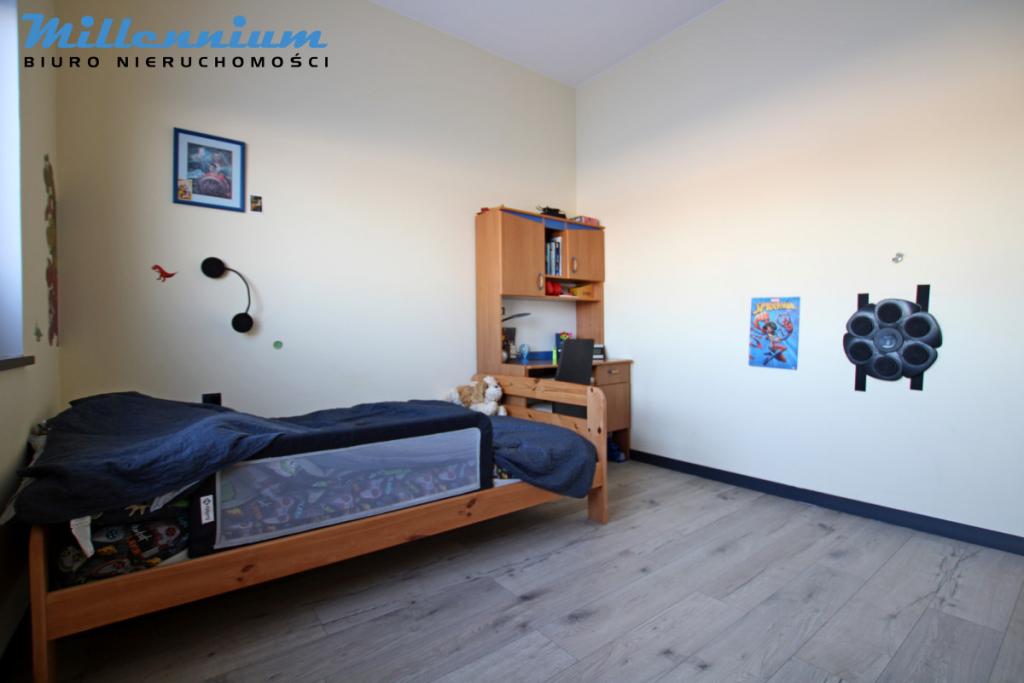 Nowoczesny i energooszczędny  dom w Gniewinie - zdjęcie 13