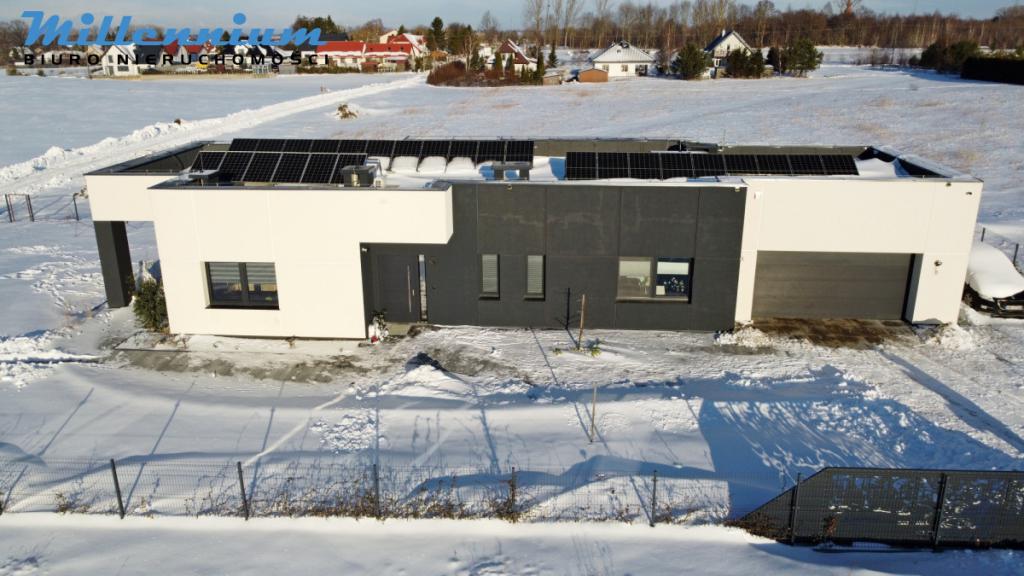 Nowoczesny i energooszczędny  dom w Gniewinie - zdjęcie 24