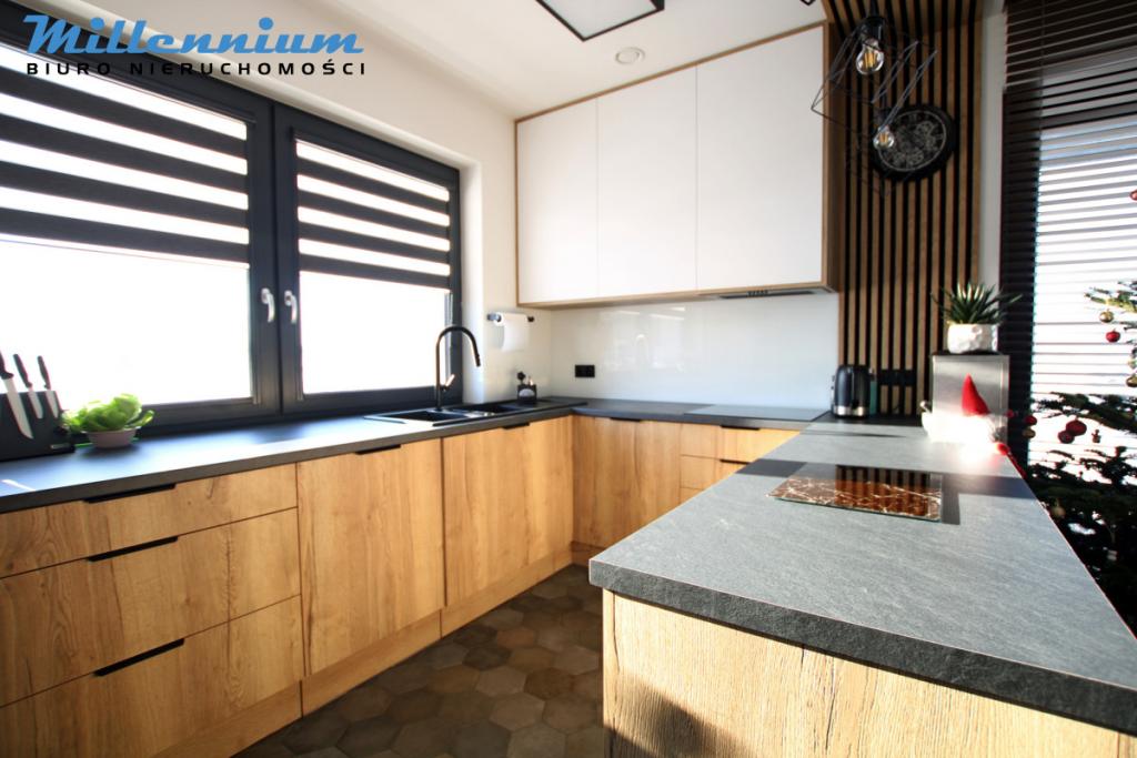 Nowoczesny i energooszczędny  dom w Gniewinie - zdjęcie 5