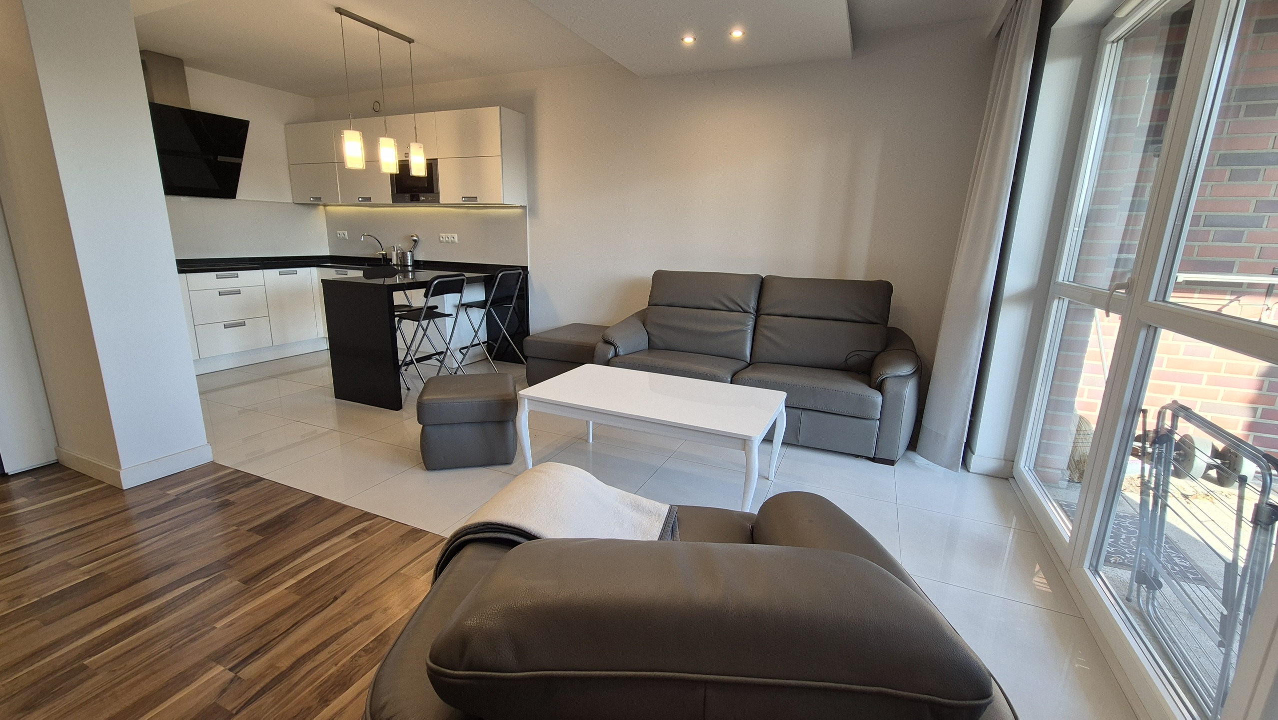 o/SCC Dębowe Tarasy 64 m2 apartament z ogrodem garażem komorką lokatorską - zdjęcie 3