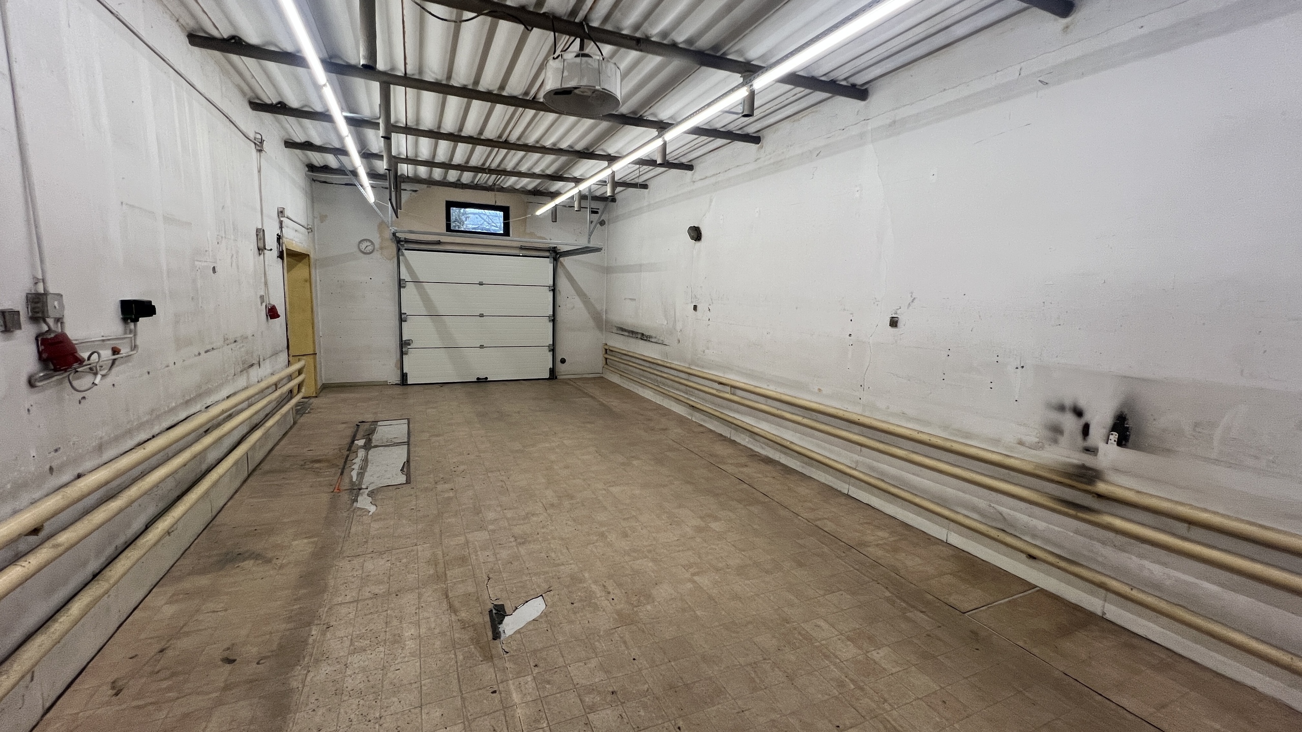 Do wynajęcia hala 130 m² - Luboń, blisko A2 - zdjęcie 2