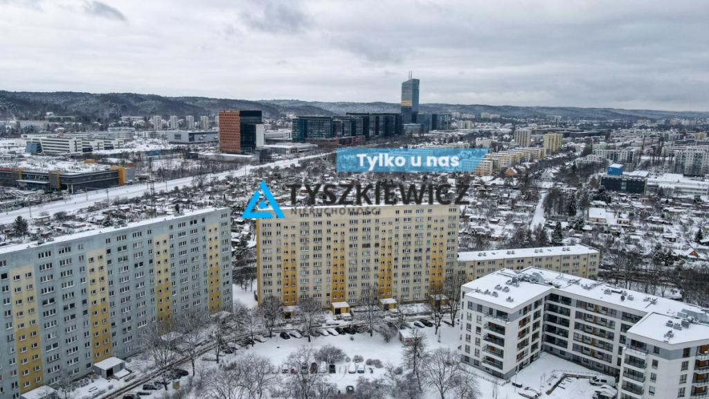 Mieszkanie z panoramicznym widokiem na Oliwę - zdjęcie 1