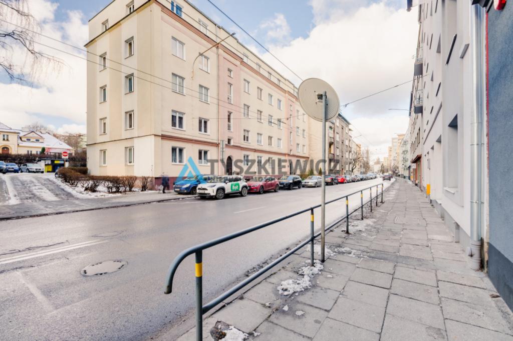 Mieszkanie z oknami od podwórka, słoneczne. - zdjęcie 14
