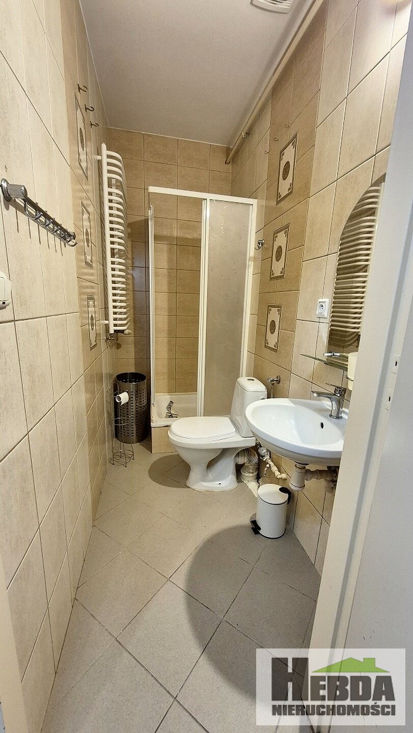 Tarnów, 3 pokojowe mieszkanie przy ul.Urszulańskiej na 1 piętrze kamienicy - zdjęcie 6