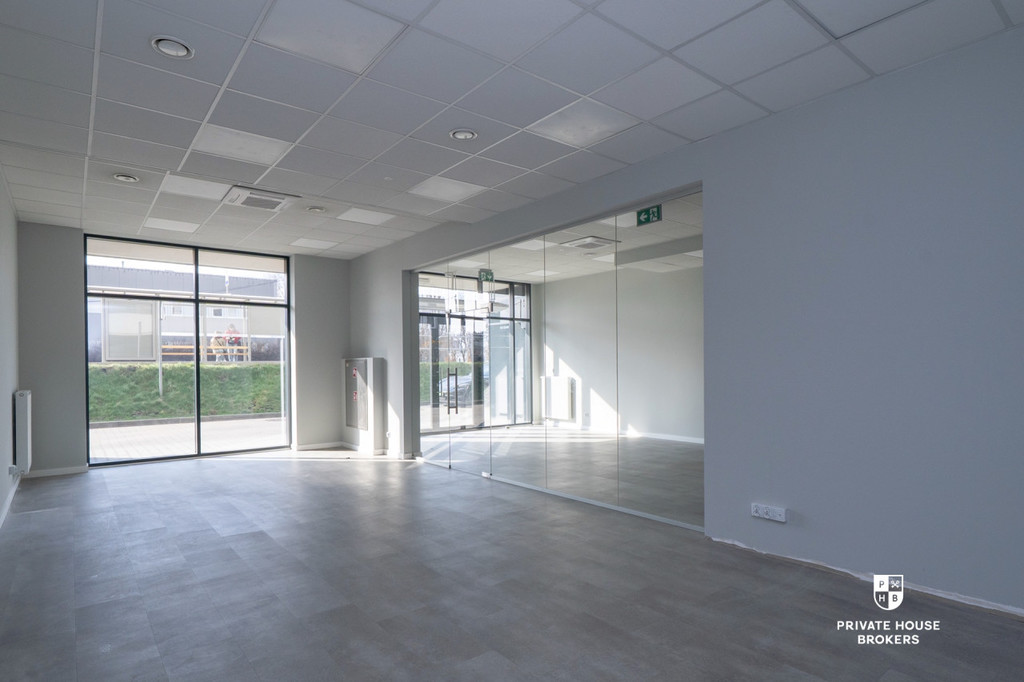Lokal usługowy do wynajęcia, 96,1 m², Kraków, Podgórze, Walerego Sławka - zdjęcie 3