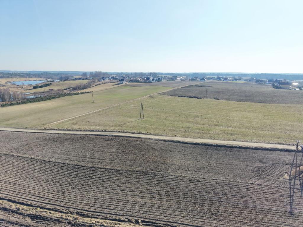 Działka z zabudową zagrodową w Bukowinie. - zdjęcie 7