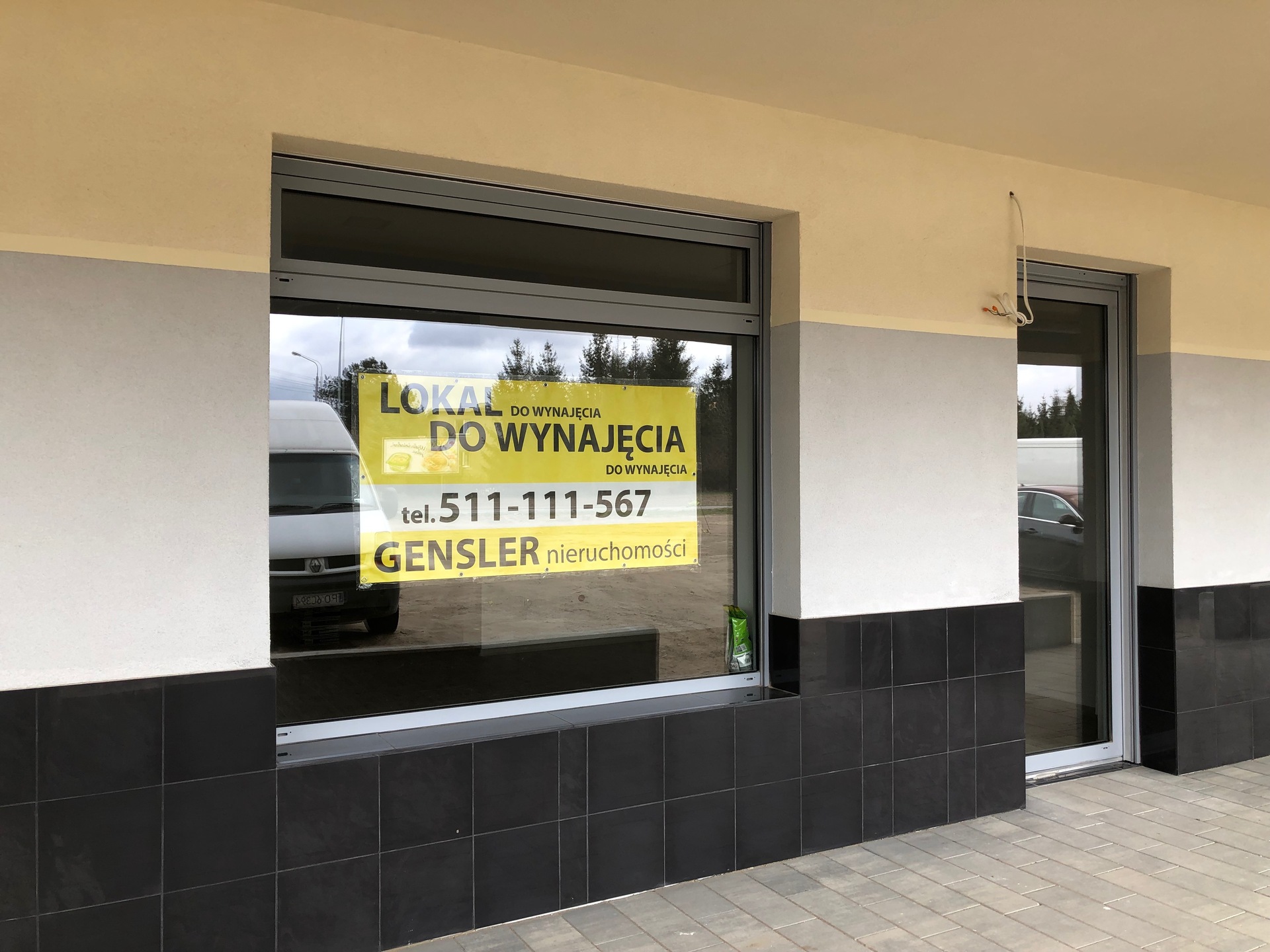 Atrakcyjny lokal użytkowy w Nowym Centrum Lubonia - zdjęcie 9