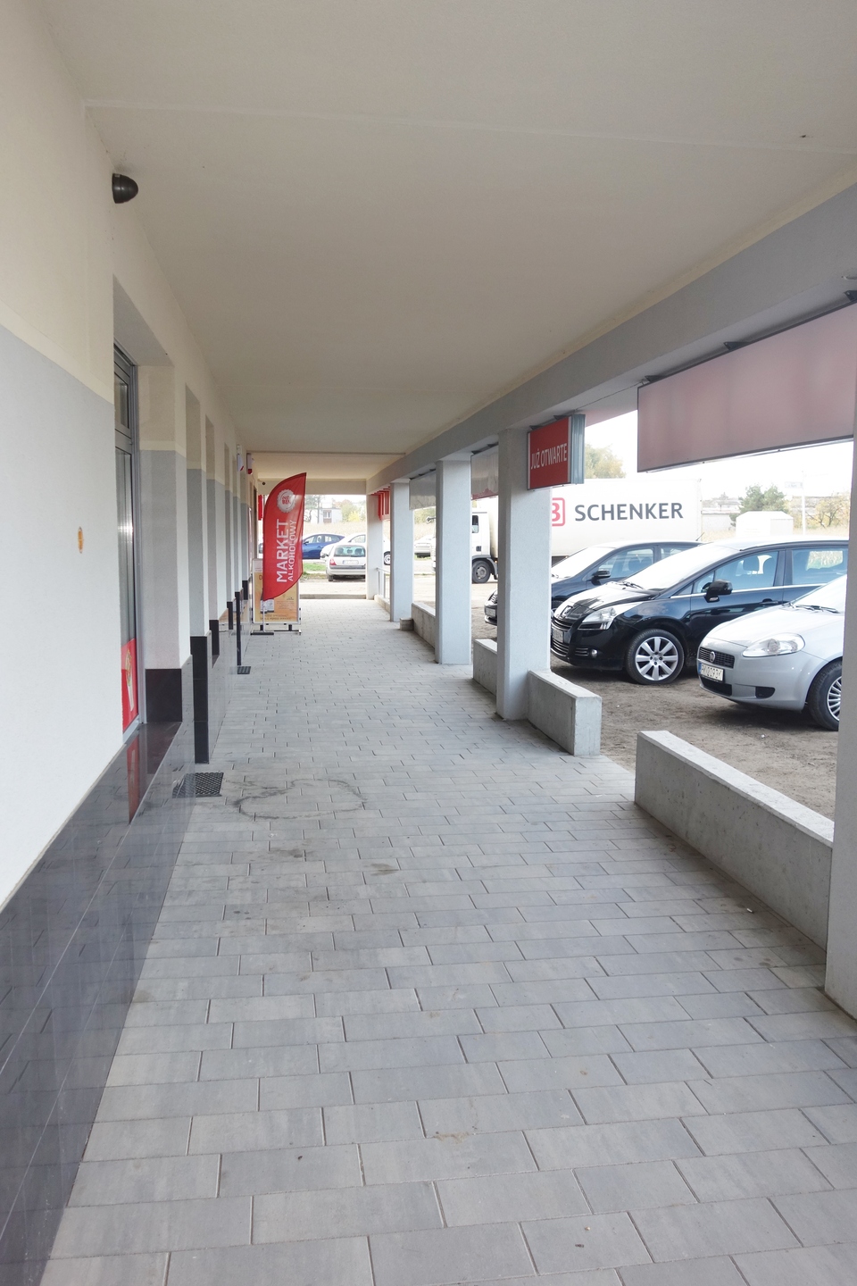 Atrakcyjny lokal użytkowy w Nowym Centrum Lubonia - zdjęcie 17