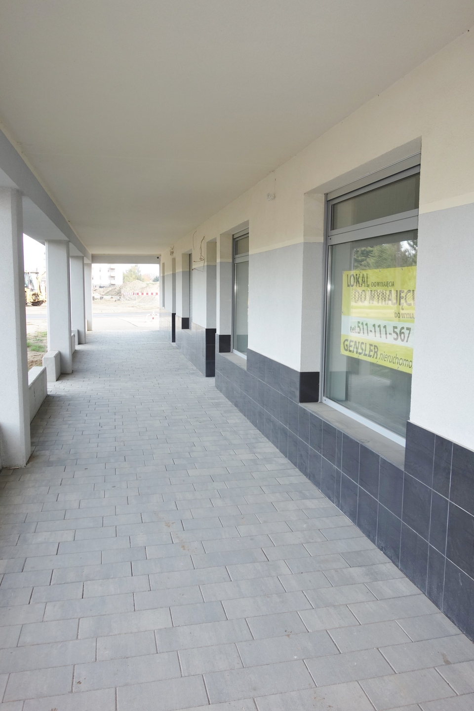 Atrakcyjny lokal użytkowy w Nowym Centrum Lubonia - zdjęcie 14