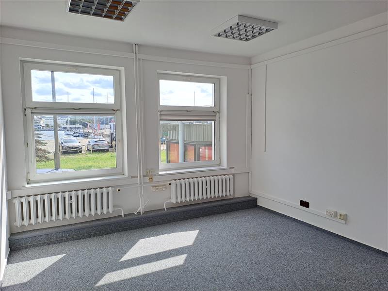 Lokal biurowy do wynajęcia, 24&nbsp;m², Gdynia, Hryniewickiego - zdjęcie 1