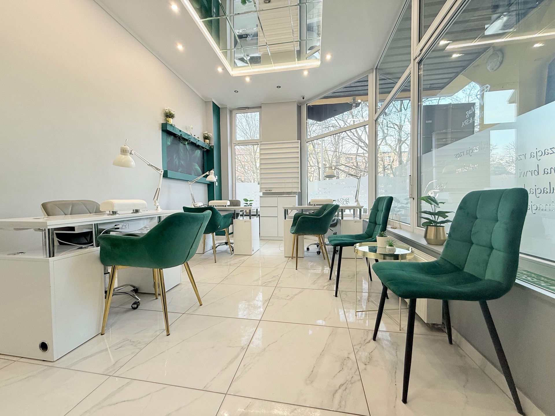 lokal usługowy / gastronomiczny / biurowy - zdjęcie 1