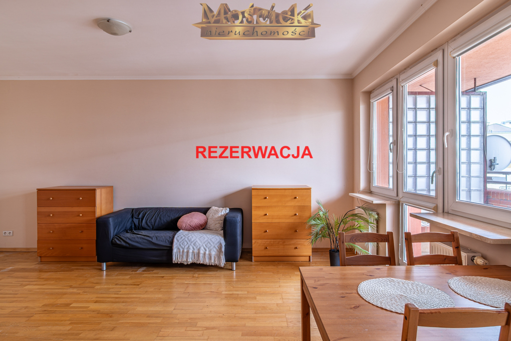 Dwa pokoje na Jeżewskiego z dużym balkonem - zdjęcie 5