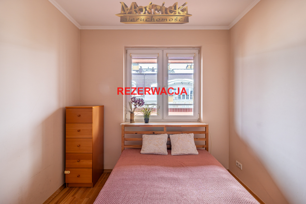 Dwa pokoje na Jeżewskiego z dużym balkonem - zdjęcie 13