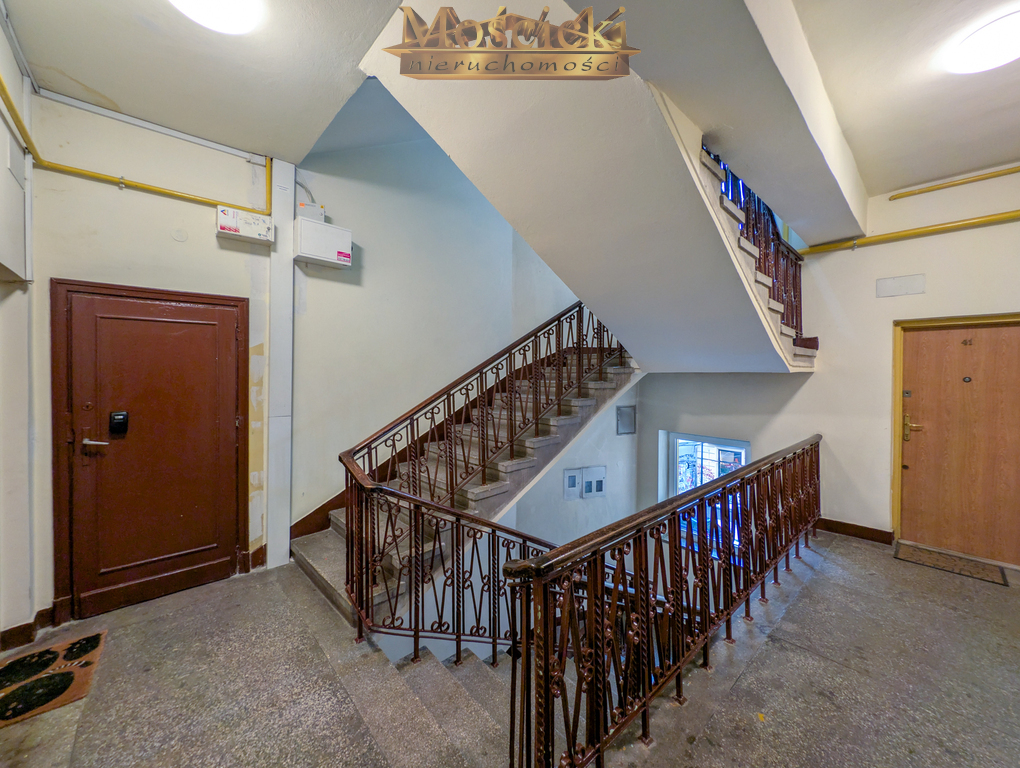 Dwa pokoje z widokiem na PL Konstyucji - zdjęcie 15