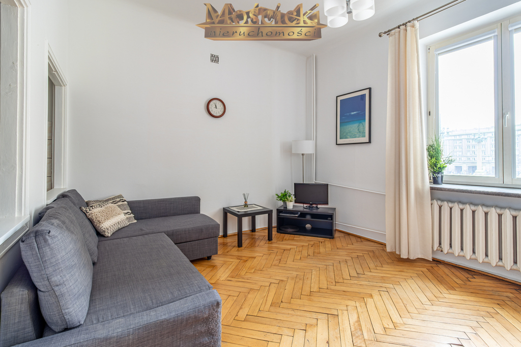 Dwa pokoje z widokiem na PL Konstyucji - zdjęcie 3