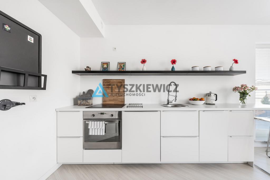 Apartament w centrum Gdyni - zdjęcie 9