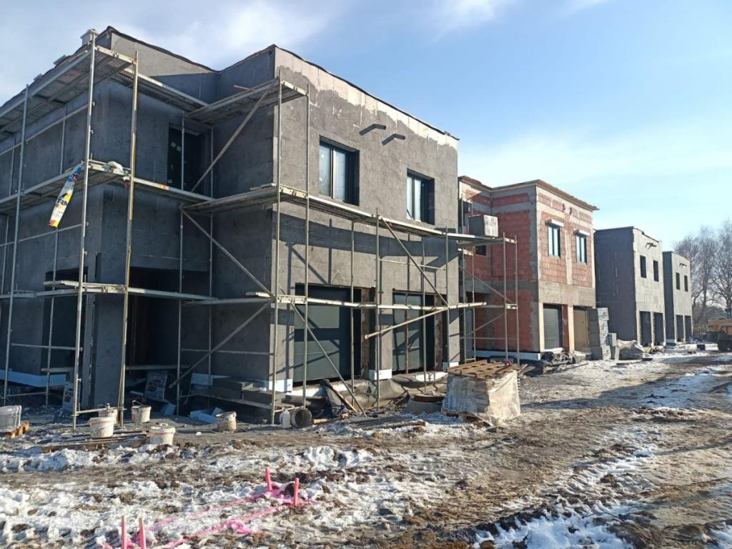 kanalizacja , pompa, garaż, las - zdjęcie 10