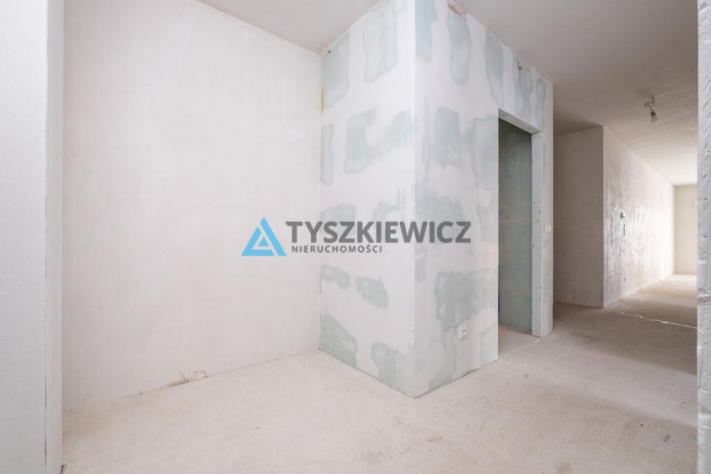 Mieszkanie z dużym potencjałem w super cenie - zdjęcie 28