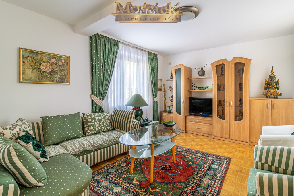 Wyjątkowy dom szeregowy na sprzedaż na Ursynowie - zdjęcie 1