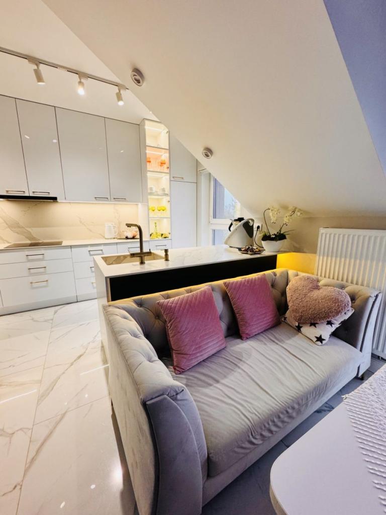 APARTAMENT LUX, 3 pokoje, 2poziomy,klima,garderoba - zdjęcie 13