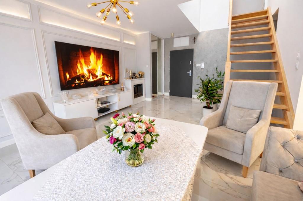 APARTAMENT LUX, 3 pokoje, 2poziomy,klima,garderoba - zdjęcie 1