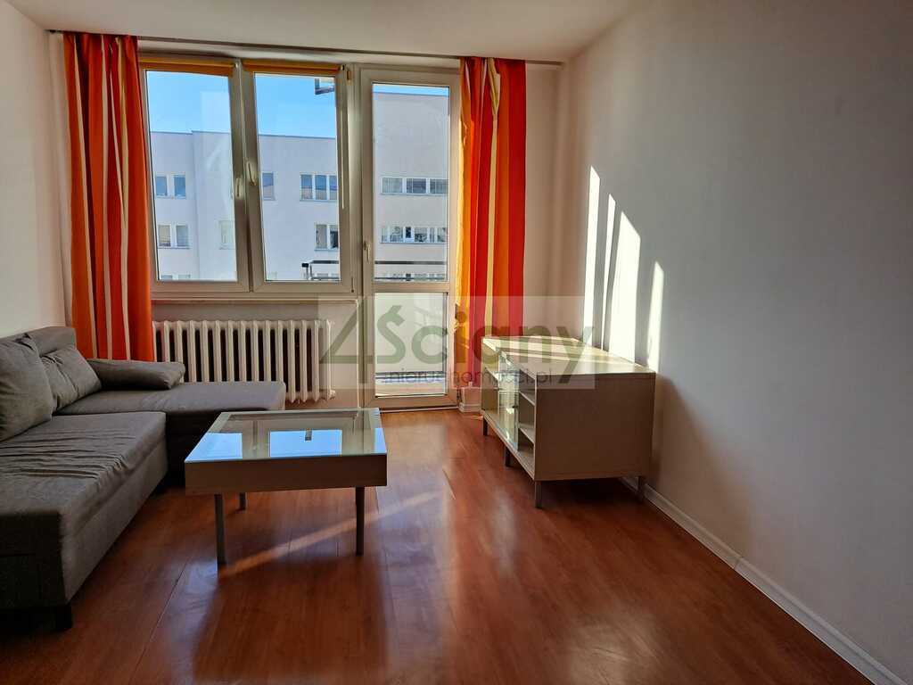 Mieszkanie 38 m², Warszawa, Niska - zdjęcie 1